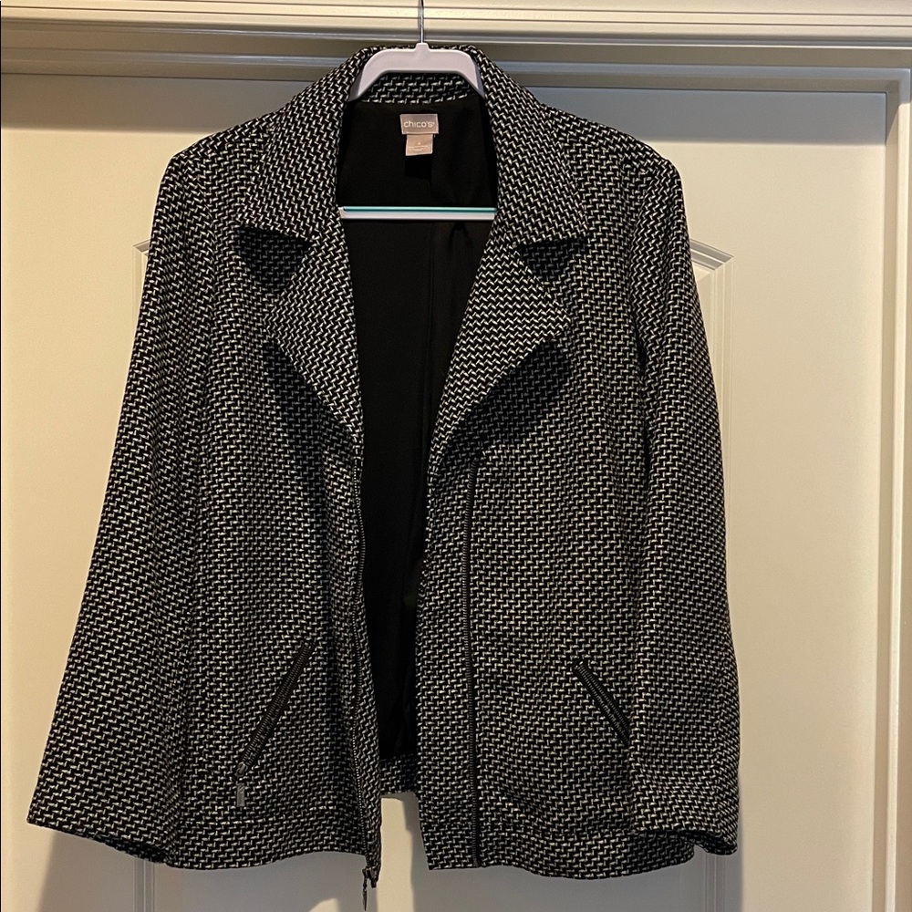 Chico's Black and White Textured Blazer new without tags.  XXL / 20W / Chico sz4